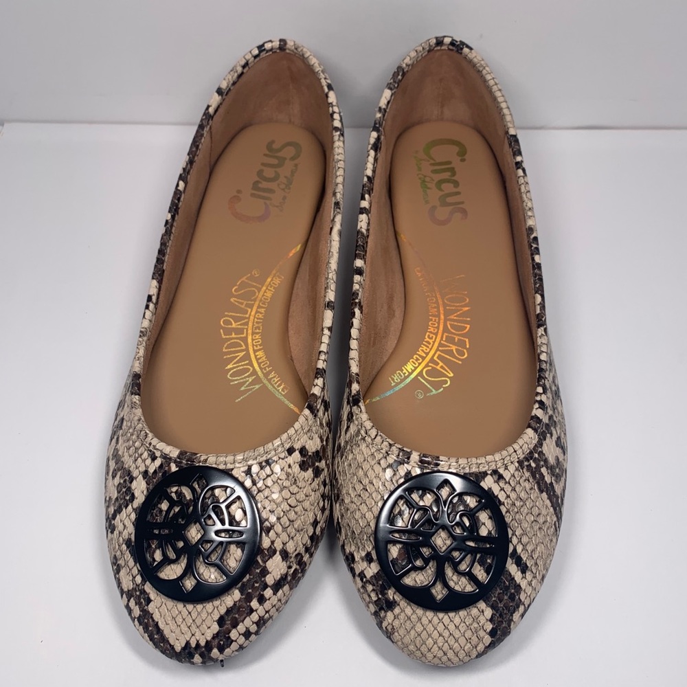 Circus bySam Edelman Collen snake print flats